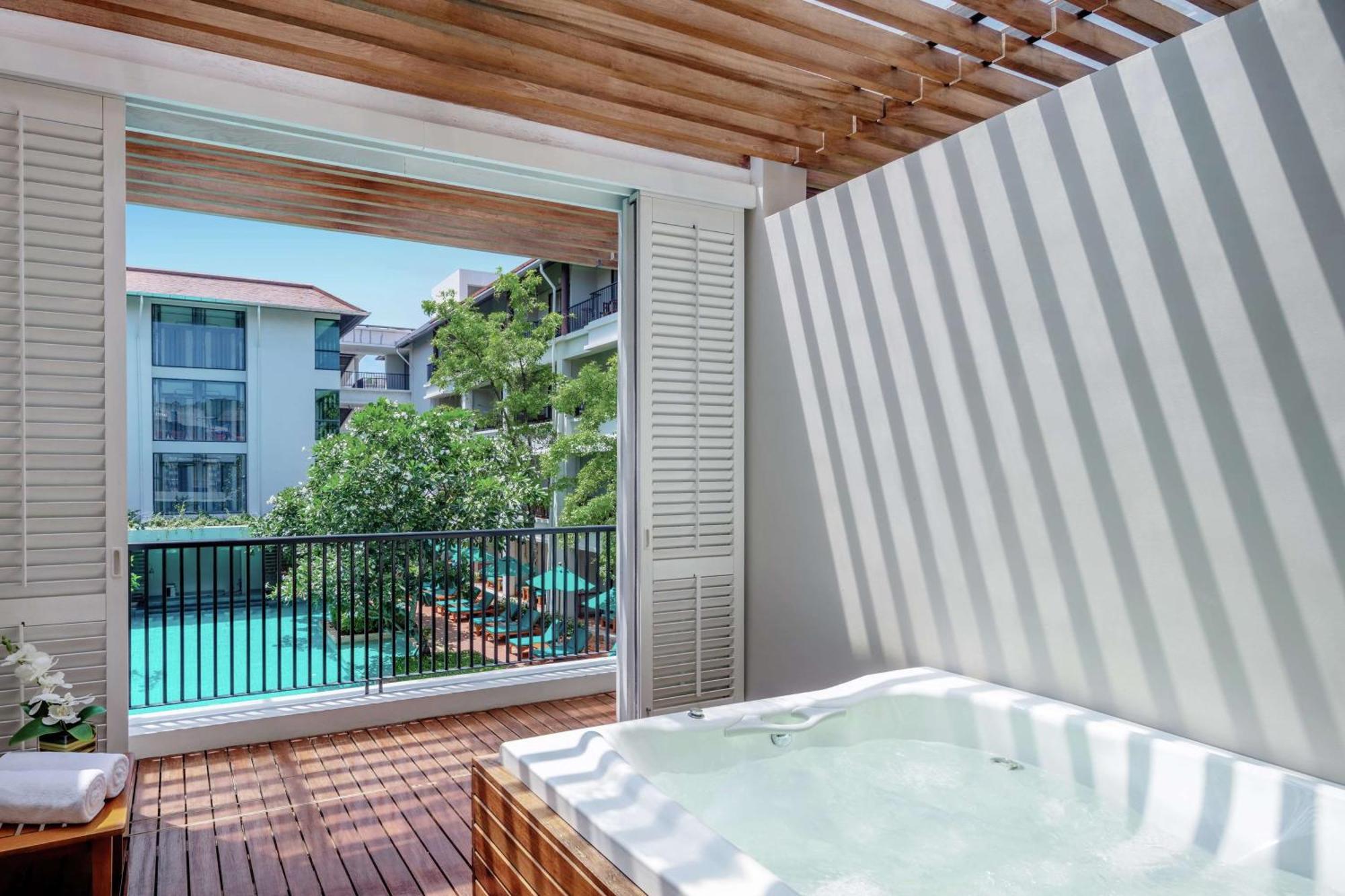 Doubletree By Hilton Phuket Banthai Resort Patong Exterior photo
